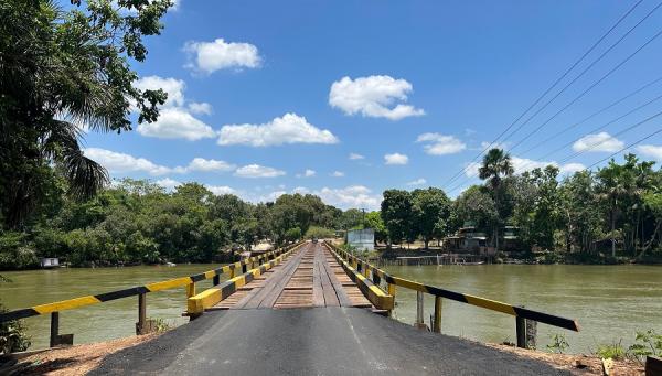 Governo do Amapá finaliza reforma emergencial das pontes do Santo Antônio da Pedreira e Igarapé do Lago, em Macapá
