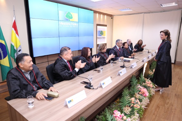 Gláucia Crispino é empossada como Procuradora de Justiça do MP-AP em cerimônia solene