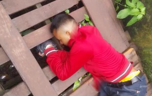 Jovem é executado a tiros em passarela da Beira-Rio, em Santana 