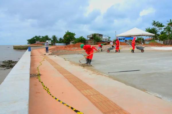 Obra do Complexo do Aturiá avança e novo espaço turístico está com calçamento e grama natural